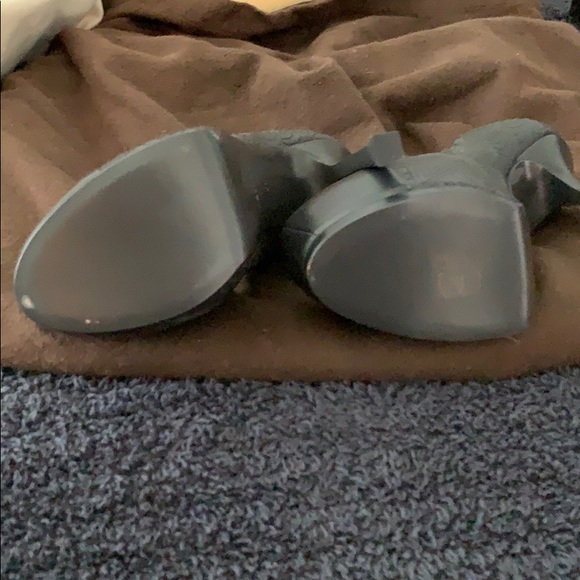 YSL - Picture 4 of 8